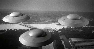 Earth vs the Flying Saucers still 1